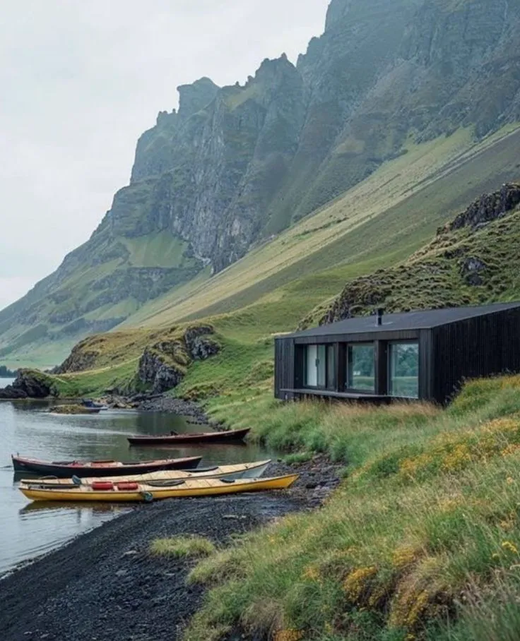 Frístundahús við fjörð
